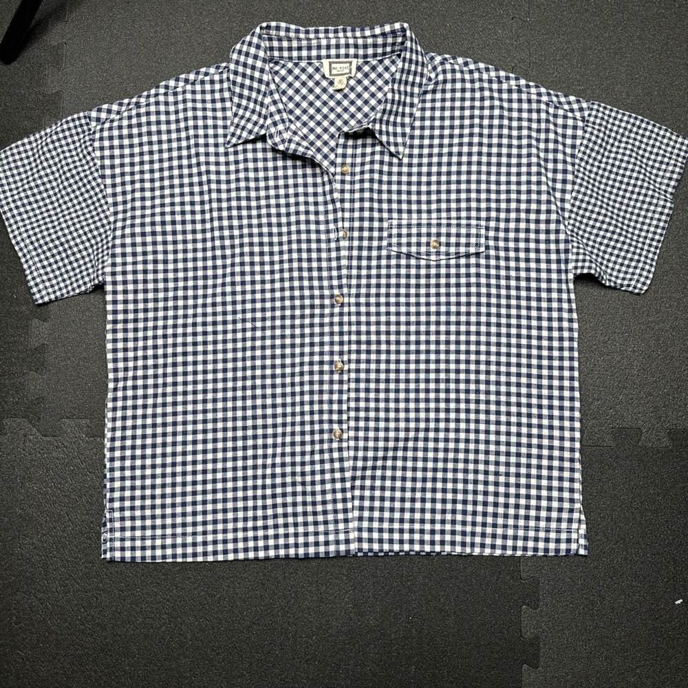 Mo: Vint Top , Size Medium Great Condition